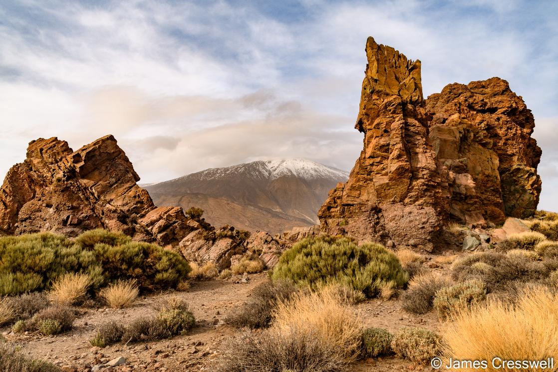 A photograph of a dyke at Mount Teide taken on a Canary Islands geology holiday and tour