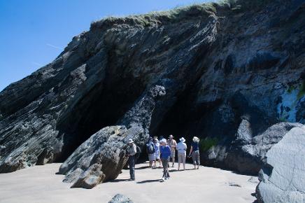 Whitesands Bay, Pembrokeshire, GeoWorld Travel geology field trip