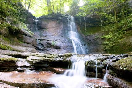 Pwll y Wrach waterfall, GeoWorld Travel geology field trip