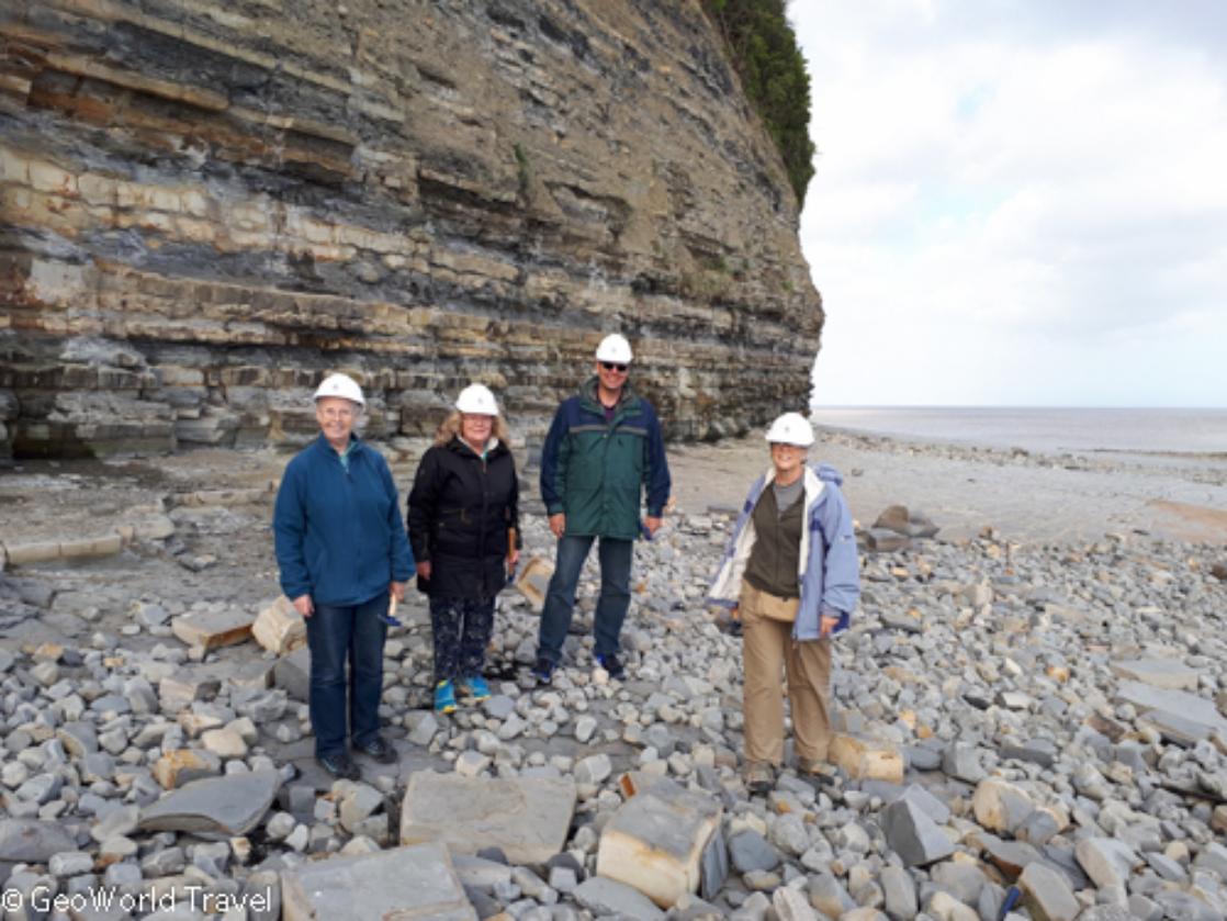 Lavernock Point the discovery site of the Welsh Dinosaur Dracoraptor hanigani, GeoWorld Travel